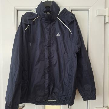 Adidas jakna za kisu vel S