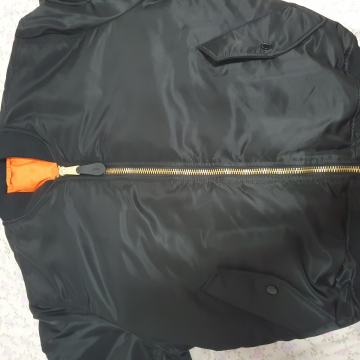 Alpha industries bomber Ma-1