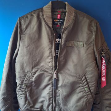ALPHA INDUSTRIES BOMBER