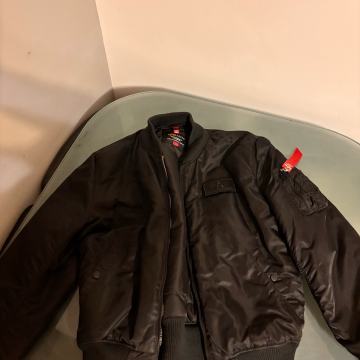 Alpha industries spitka