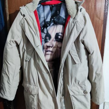 Atraktivna jakna s kapuljačom FREEDOMDAY L samo kratko nošena kao nova