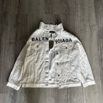 Balenciaga jakna