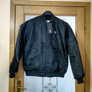 Bomber jakna Hummel , M , vodoodbojna , vjetrootporna , NOVO