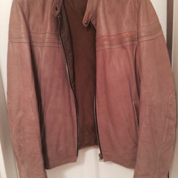 BOSS kozna smedja jakna