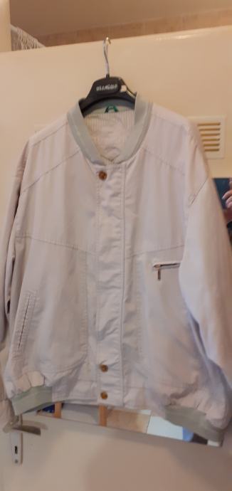 Canda br 56 kvalitetna ugodna jakna kao nova