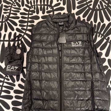 EA7 Emporio Armani muški prsluk *Novo s etiketom* REALAN L/XL