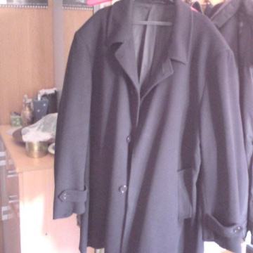 Elegantan crni kaput original RIO RIJEKA 56 XXL kao nov