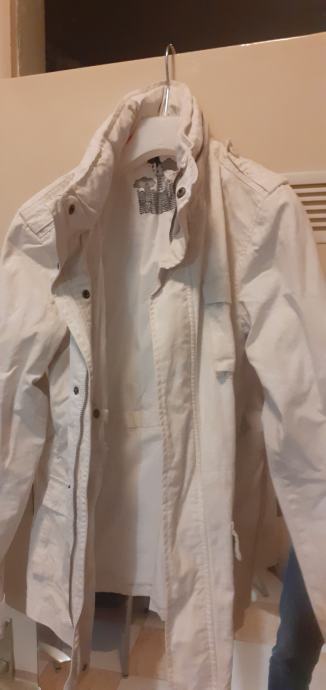 J.K. jakna vel. S jesen-proljeće kvalitetna ugodna i lijepa