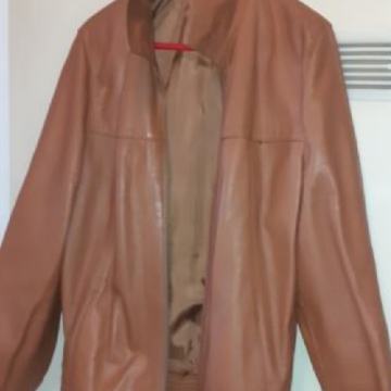 Jack-Jones kožna jakna vel.M kvalitetna ugodna i lijepa