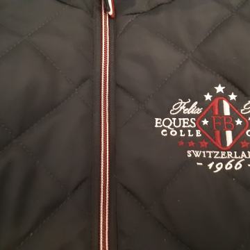 Jakna bez rukava s kapuljačom XS