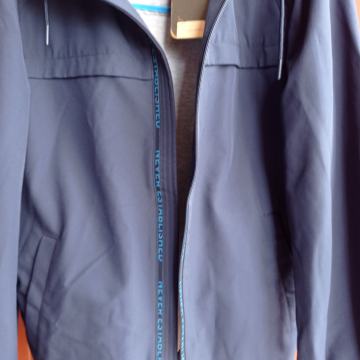 JAKNA vel.L-Review s kapuljačom -Novo