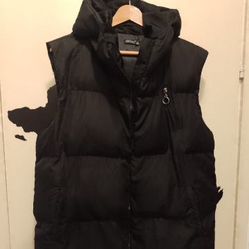 Jertex vel.L novi prsluk kvalitetan ugodan i praktičan