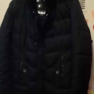 Jean's vel.M kvalitetna ugodna i topla jakna