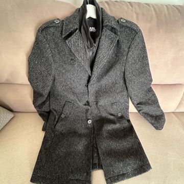 KAPUT KARL LEGERFELD