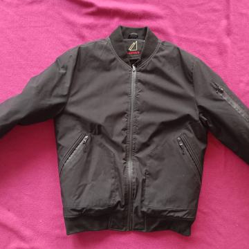 Kerver - pernata jakna