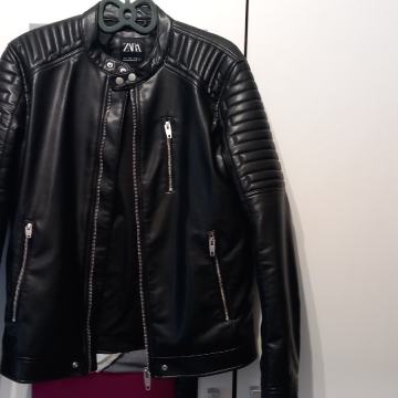 Nova kožna jakna Mvel.