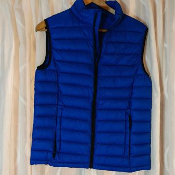 Kvalitetan muški prsluk