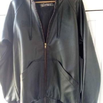 Lotek kožna jakna vel.L s kapuljačom kvalitetna ugodna i lijepa