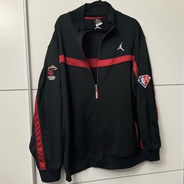 MIAMI HEAT JORDAN BRAND 75 ANNAVERSARY SHOOTING JACKET, RARE