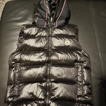 Moncler Luiro prsluk HITNO!!