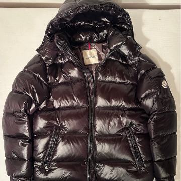 Moncler Maya