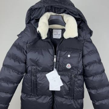 Moncler zimska jakna