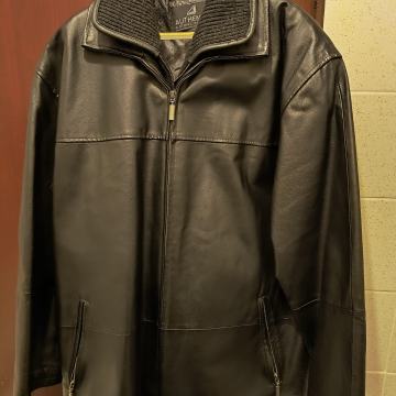 Muška kožna jakna, vel. 52