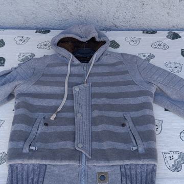 MUSKA JAKNA SA KAPULJACOM. M.v