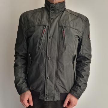 Muška jakna s.Oliver L veličine u odličnom stanju