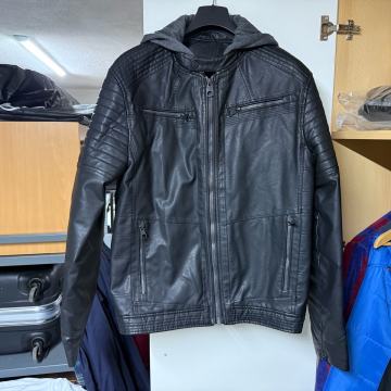 Muška kožna jakna sa kapuljačom