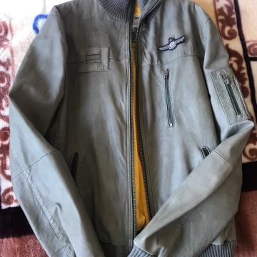 Muška kožna jakna L novo