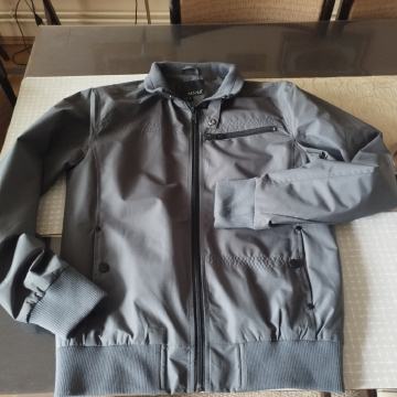 Muška laganija  jakna -nova