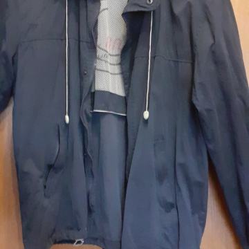 MUŠKA  LAGANA JAKNA vel. L