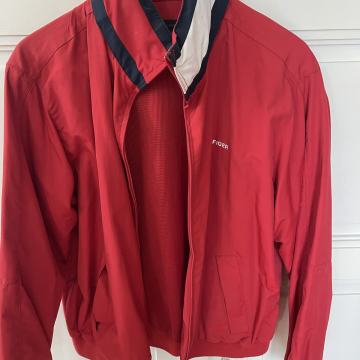 Muska Tommy Hilfinger jakna prodajem