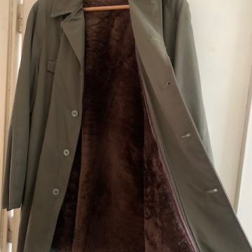 Muški kaput s krznom