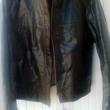 Mustang vel.M kožna kvalitetna jakna odlična