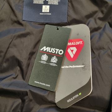 Musto jakna Primaloft, vodootporna, nova