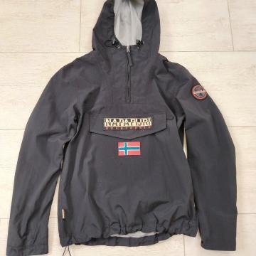 Napapijri crna kabanica veličina M