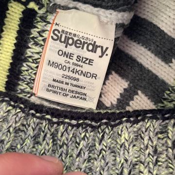 SUPERDRY kapa