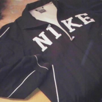 NIKE JAKNA