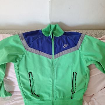 Nike jakna vel.M