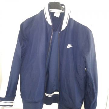 Nike jakna vel.M