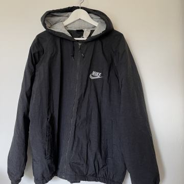Nike jakna vl. L