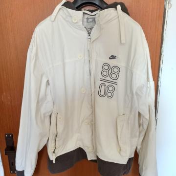 Nike vintage muška jakna 100% pamuk veličine XL na L