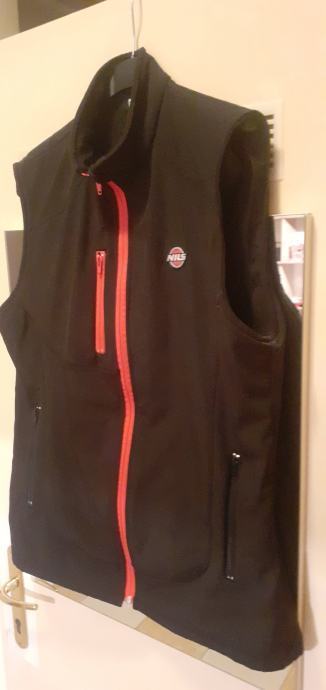 Nils vel.M.prsluk kvalitetan ugodan i lijep