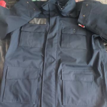 Odjeća - muška jakna, vodonepropusna