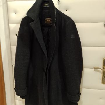 S Oliver vel.L/52 kvalitetan i ugodan kaput