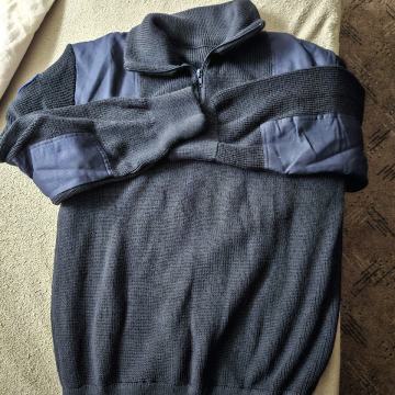 NOVO..TAMNO PLAVI PULOVER..M vel...i     52 VEL..XL