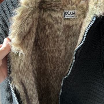 Pletena Jakna sa krznom