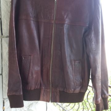 Prodajem  Pravu koznu jaknu